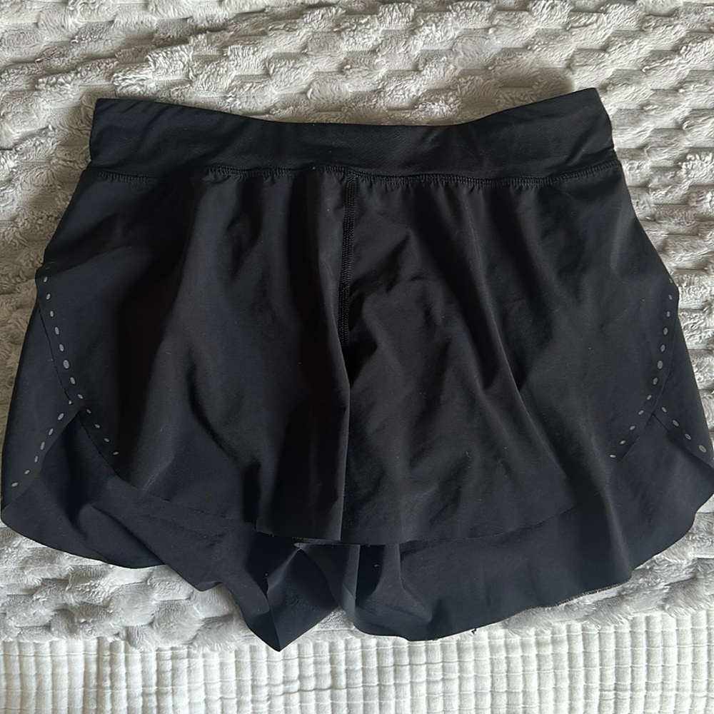 Lululemon find your pace short 3” inseam